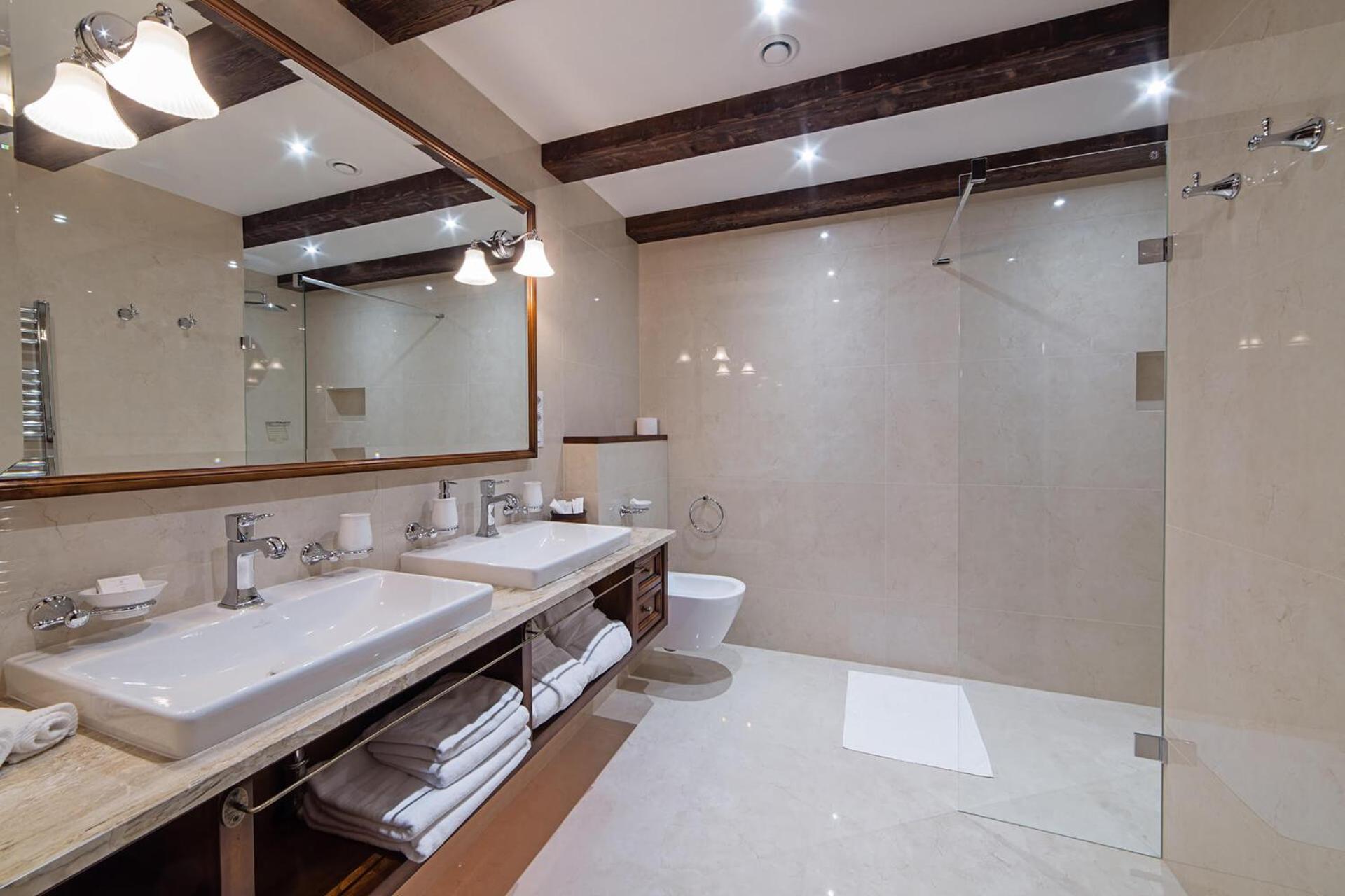 Boutique Hotel Erb - Adults Only Banska Stiavnica Quarto foto